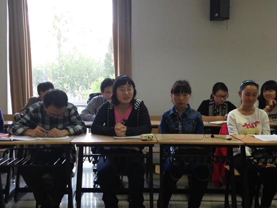 城市女同av
师生畅谈本导工作体会20131025-726.png